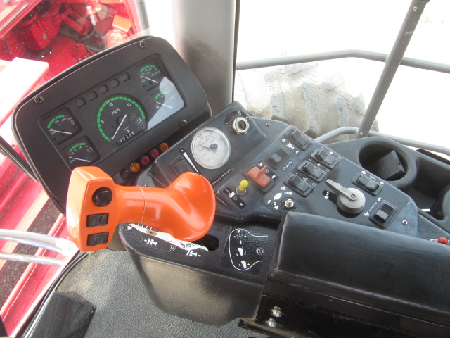 2011 Massey Ferguson 9635 Windrower