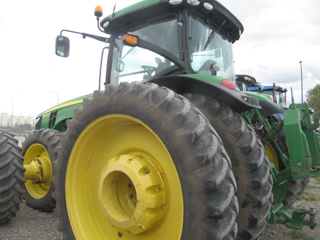 2014 John Deere 8295R Tractor
