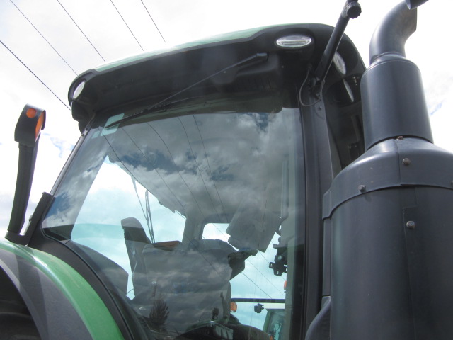 2014 John Deere 8295R Tractor