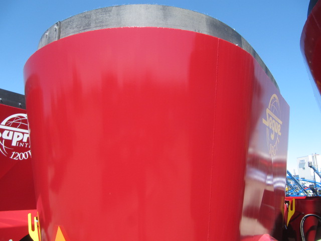 2023 Supreme SEG7T Vertical Feed Mixer