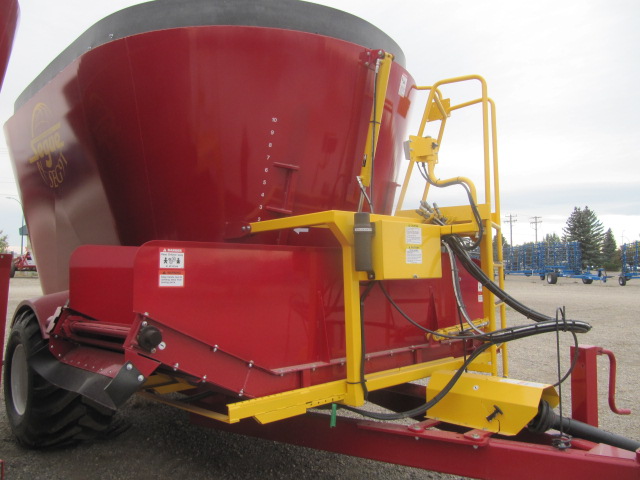 2023 Supreme Segue 9T Vertical Feed Mixer