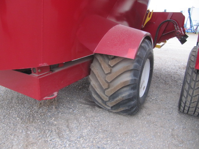 2023 Supreme Segue 9T Vertical Feed Mixer