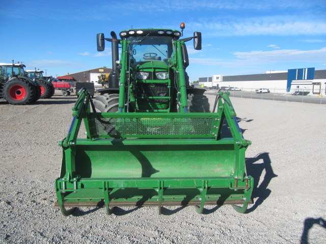 2022 John Deere 6250R Tractor