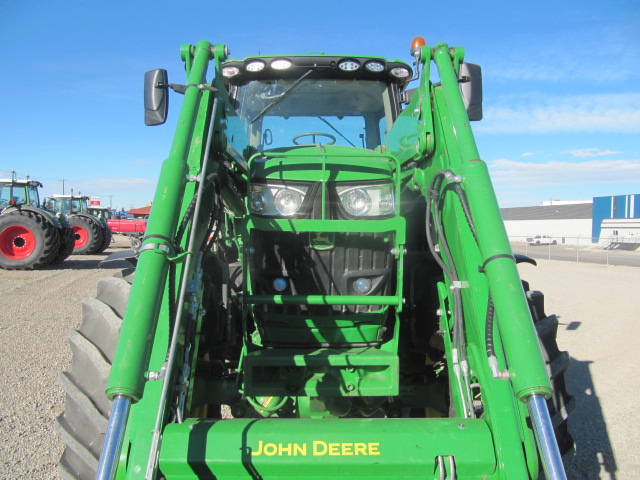 2022 John Deere 6250R Tractor