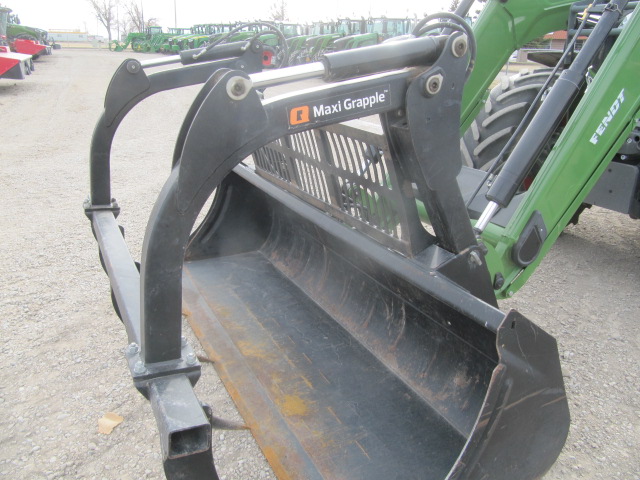 2022 Fendt 716 Gen6 Tractor