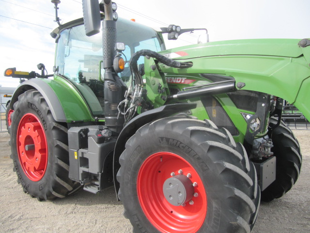 2022 Fendt 716 Gen6 Tractor