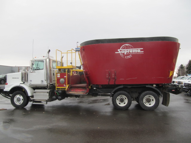 2022 Supreme 1250TTM GEN3 Vertical Feed Mixer