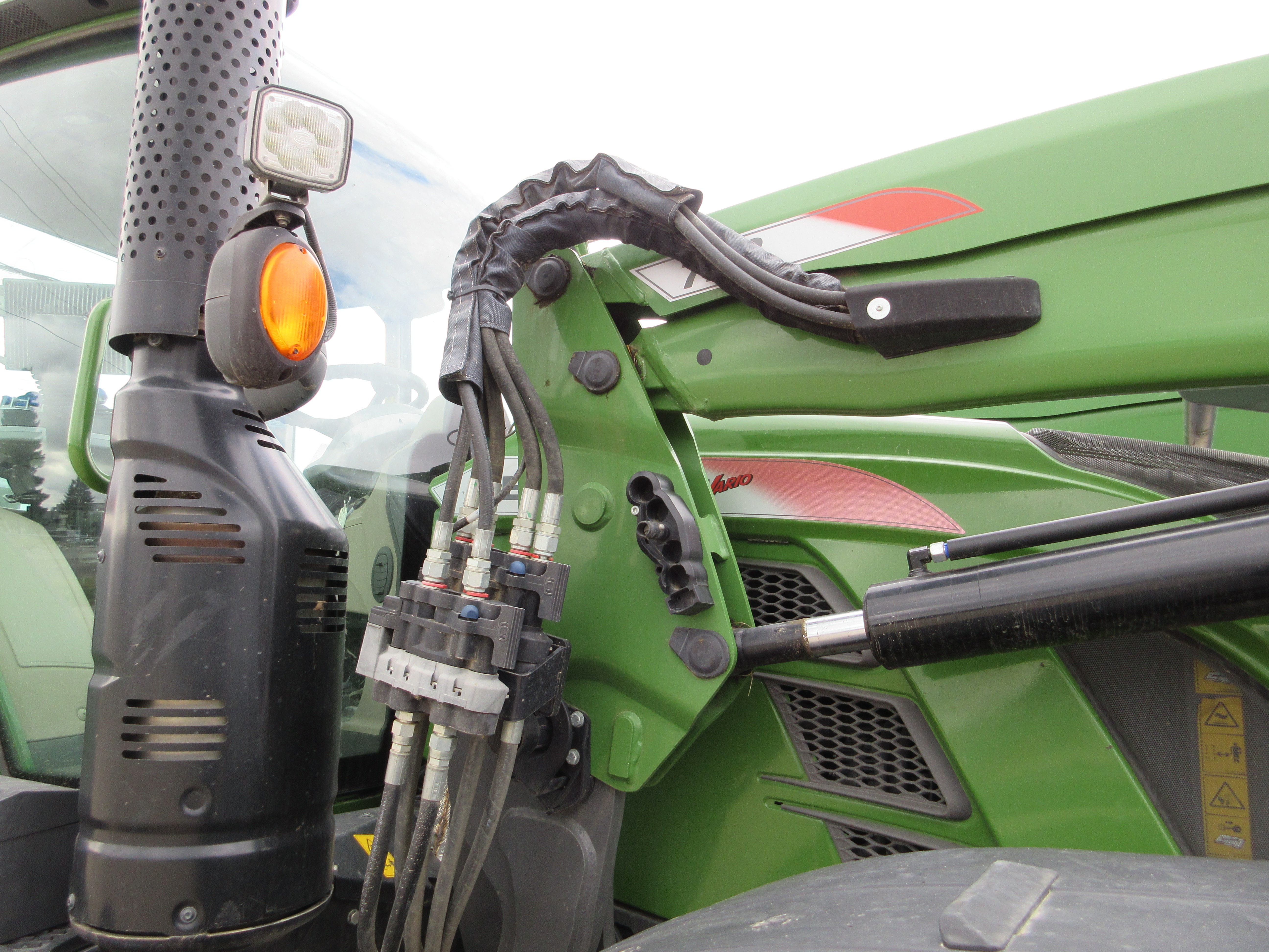 2021 Fendt 724S4 Tractor