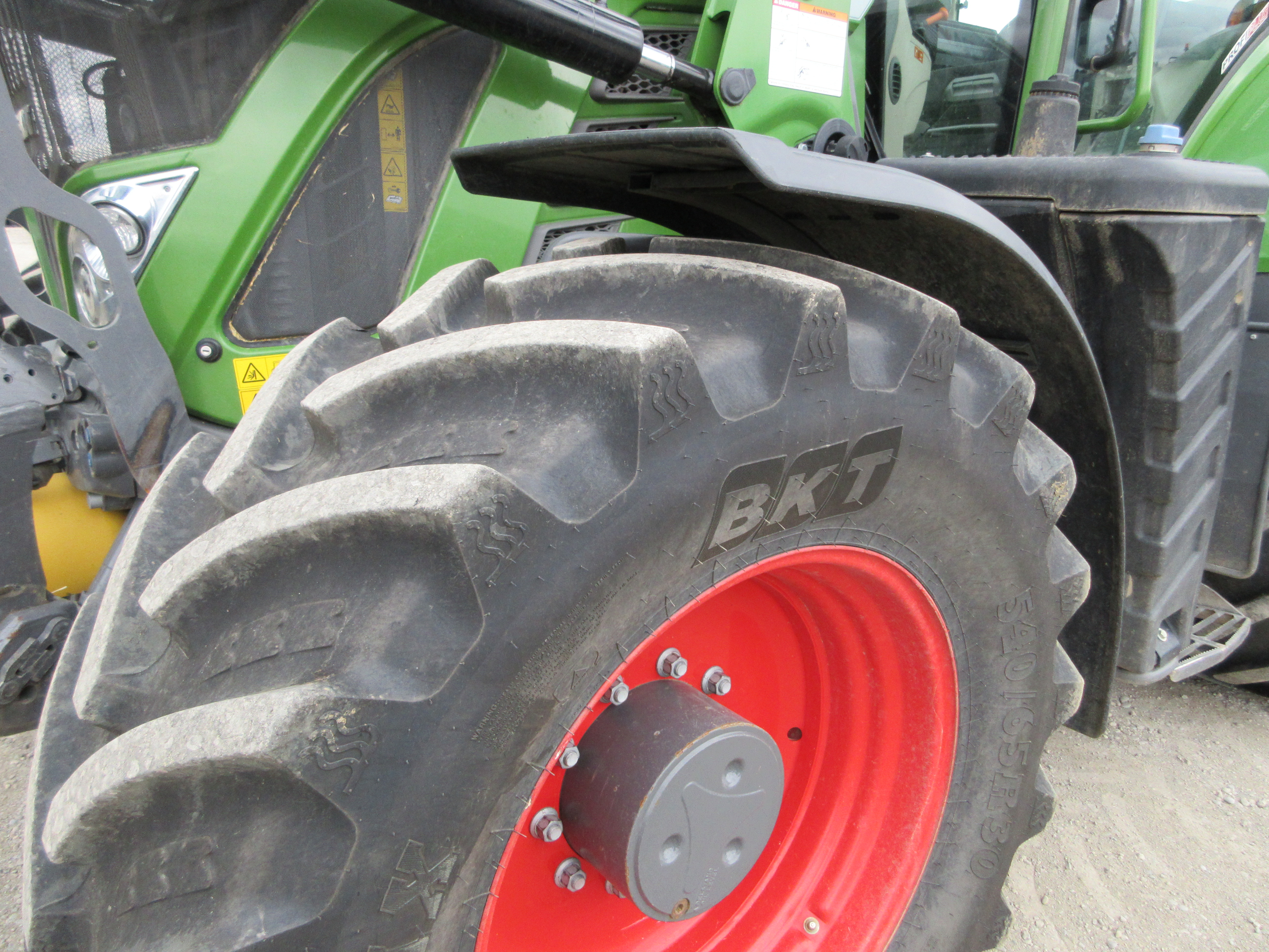 2021 Fendt 724S4 Tractor
