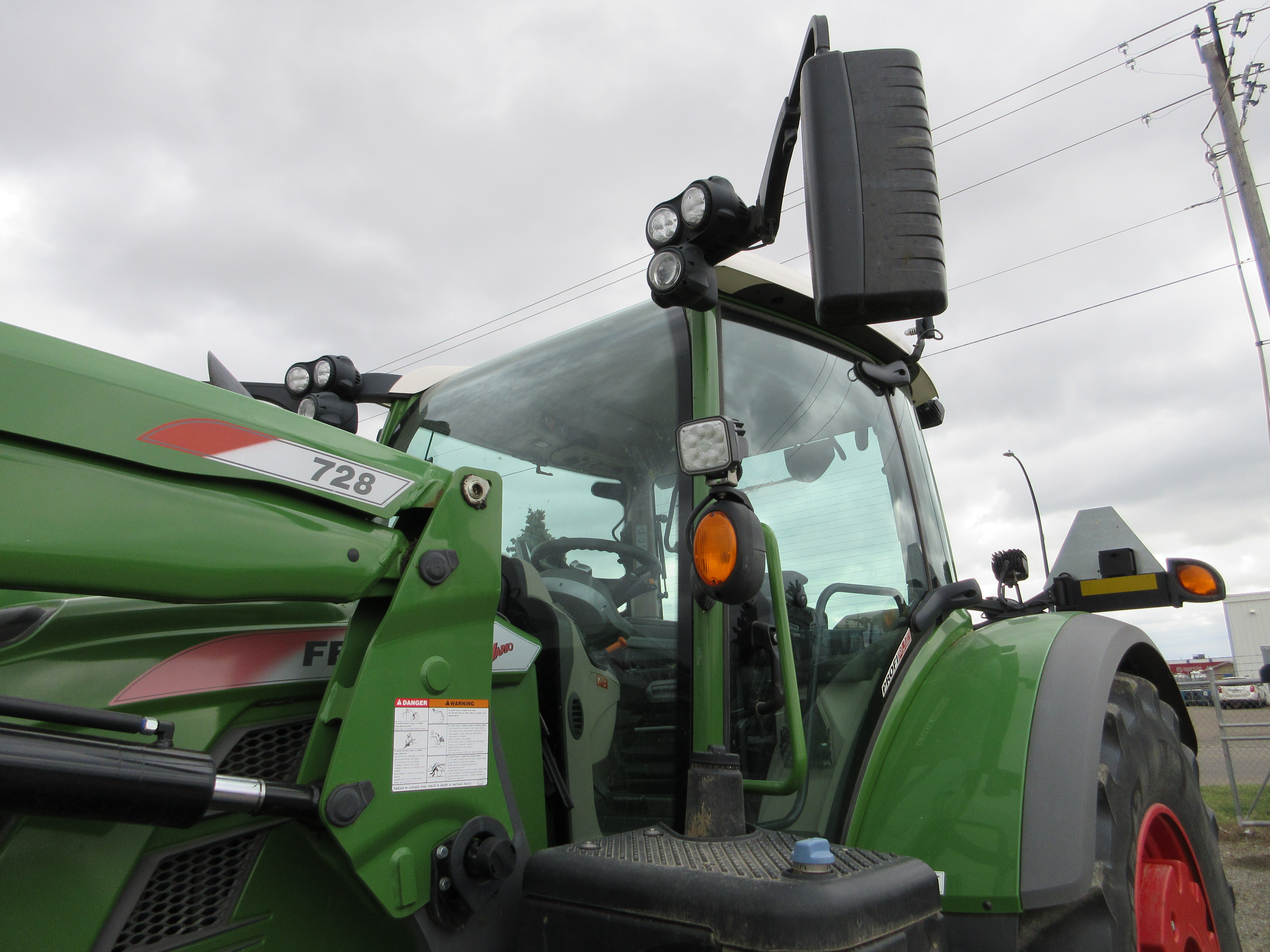 2021 Fendt 724S4 Tractor
