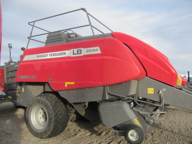2023 Massey Ferguson LB2244 Baler/Big Square