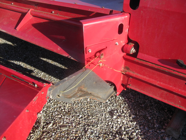 2012 Massey Ferguson 9196 Windrower Disc Header