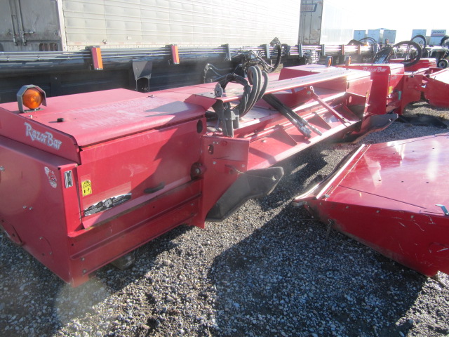 2012 Massey Ferguson 9196 Windrower Disc Header