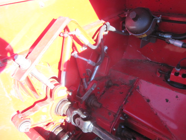 2012 Massey Ferguson 9196 Windrower Disc Header
