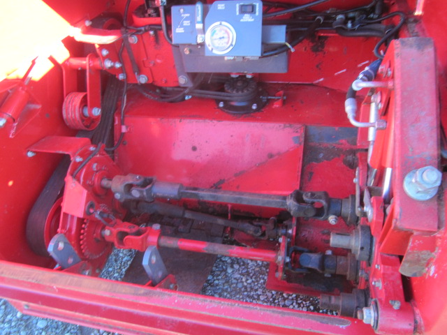 2012 Massey Ferguson 9196 Windrower Disc Header