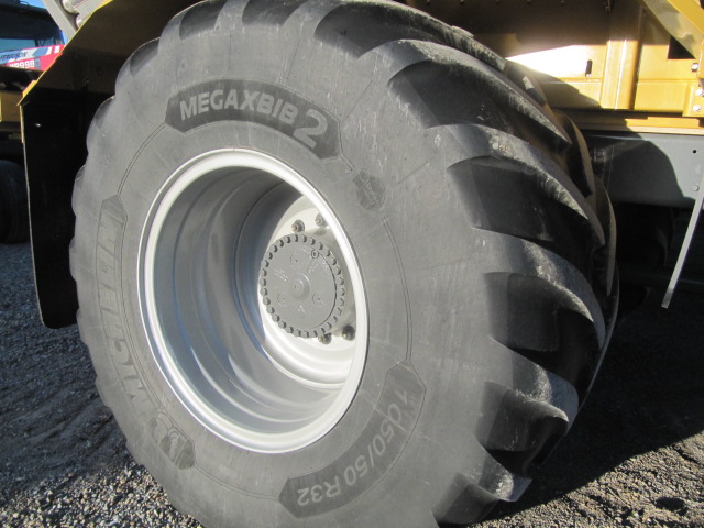 2021 TerraGator TG8400C Floater