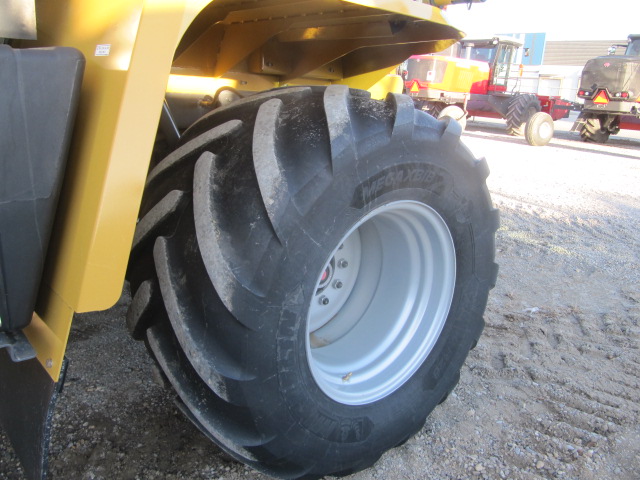 2021 TerraGator TG8400C Floater