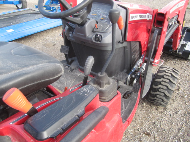 2023 Massey Ferguson GC1723E Tractor