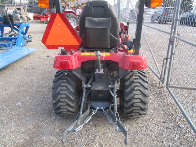 2023 Massey Ferguson GC1723E Tractor