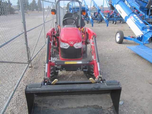 2023 Massey Ferguson GC1723E Tractor