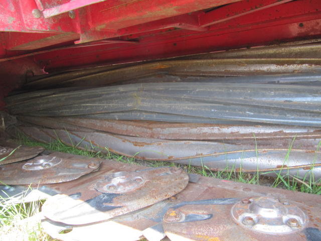 2019 Massey Ferguson 9286 Windrower Disc Header