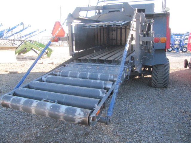 2022 Massey Ferguson 2270XD Baler/Square