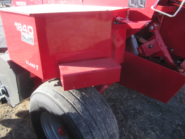 2019 Massey Ferguson 1840 Baler/Square