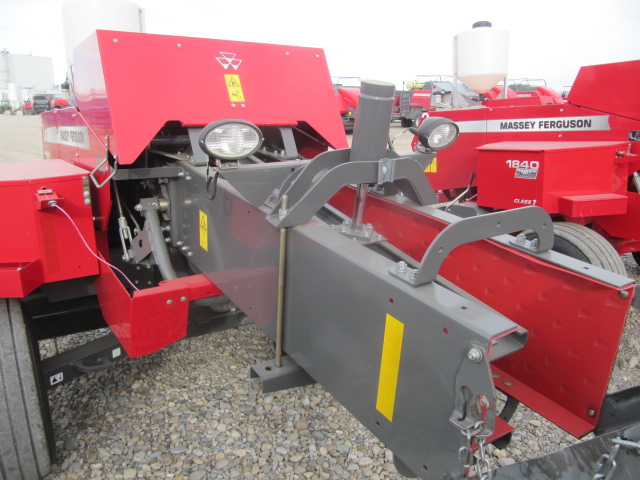 2020 Massey Ferguson 1840 Baler/Square