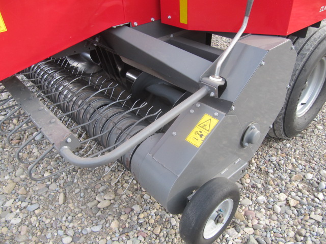 2020 Massey Ferguson 1840 Baler/Square