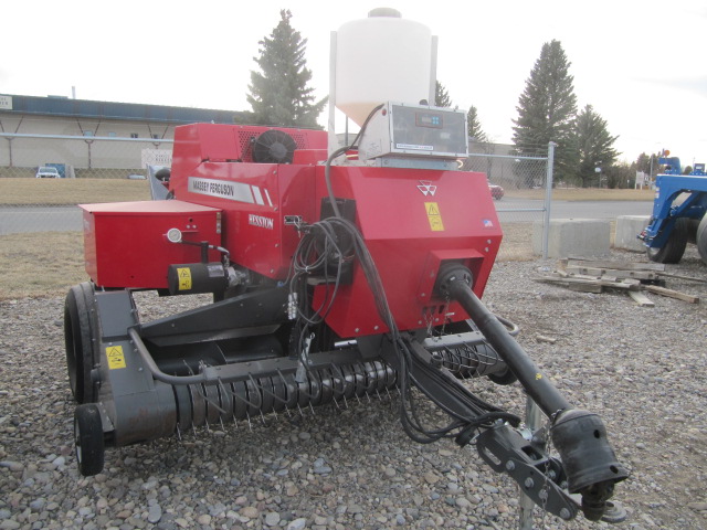 2020 Massey Ferguson 1840 Baler/Square