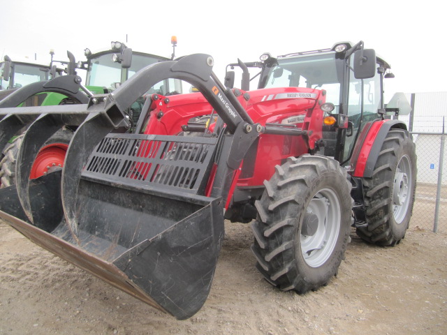 2022 Massey Ferguson 6713 Tractor