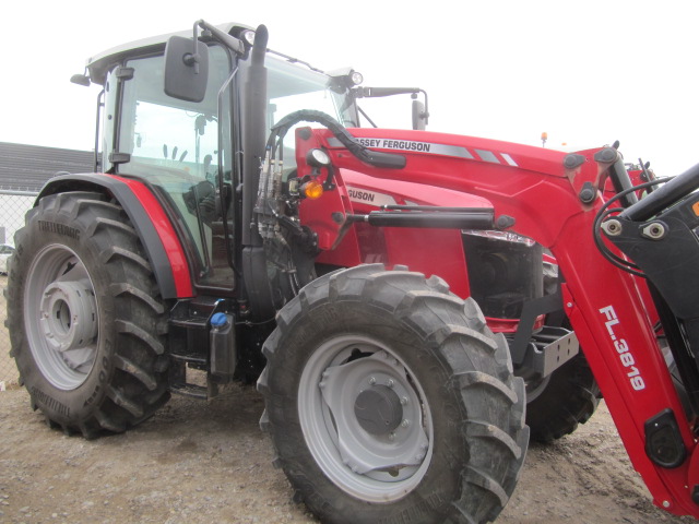 2022 Massey Ferguson 6713 Tractor