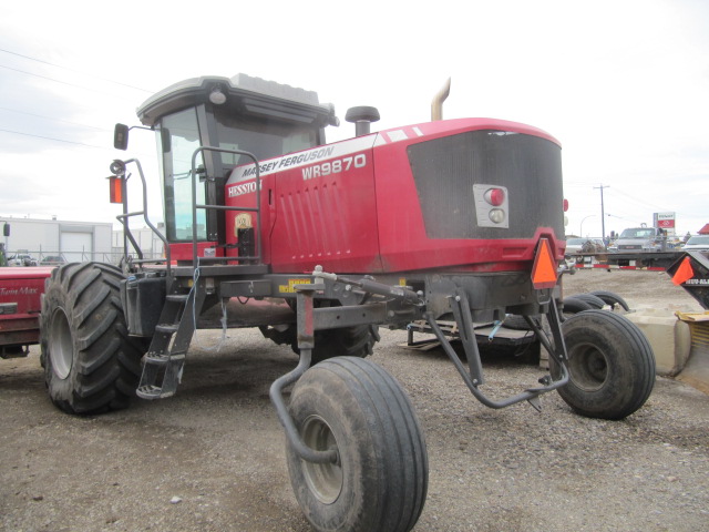 2017 Massey Ferguson WR9870 Windrower