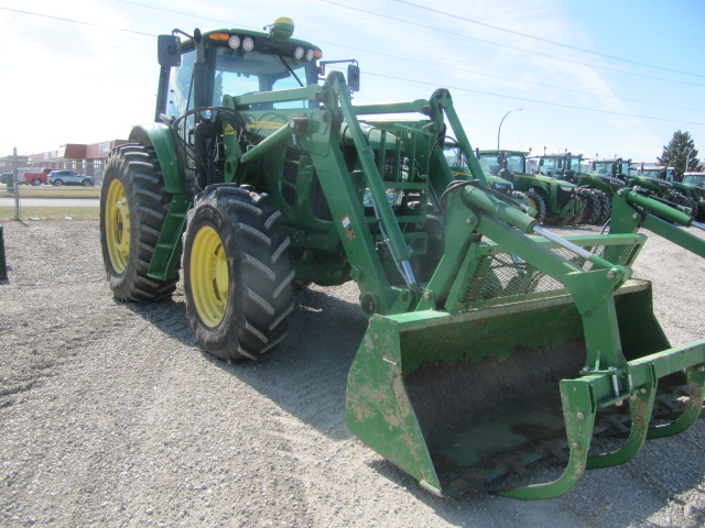 2011 John Deere 7530 Prem Tractor