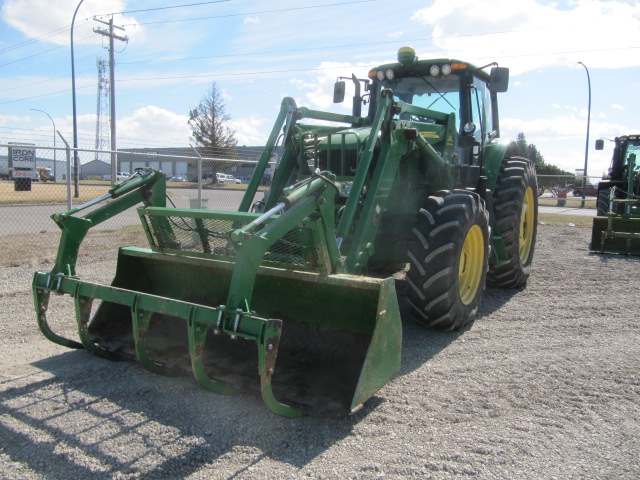 2011 John Deere 7530 Prem Tractor