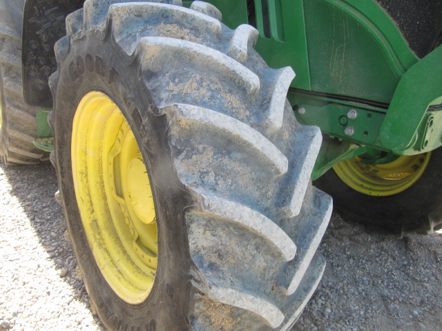 2015 John Deere 6150R Tractor