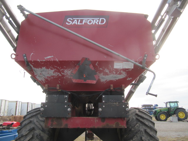 2019 Salford 8611 Fertilizer Spreader