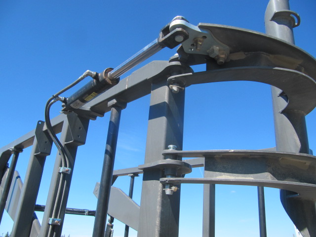 2025 Massey Ferguson MFVS16 Bale Accumulator