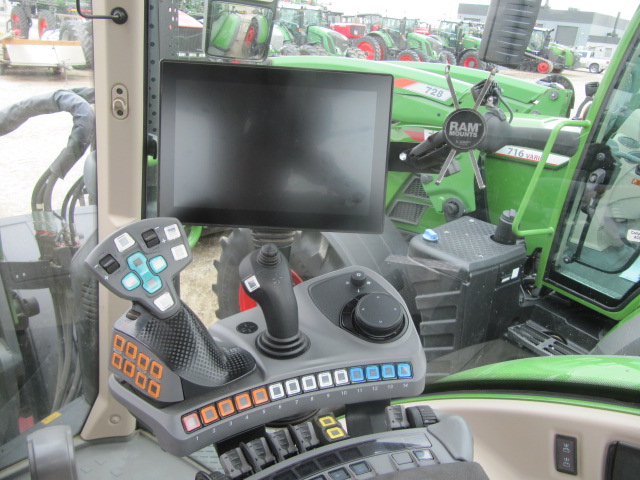 2022 Fendt 720 Gen6 Tractor
