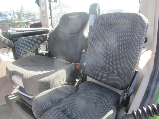 2021 Fendt 724 Gen6 Tractor