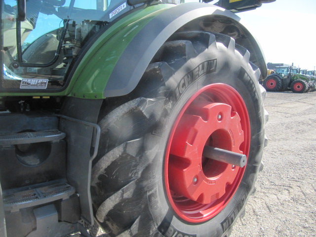 2021 Fendt 724 Gen6 Tractor