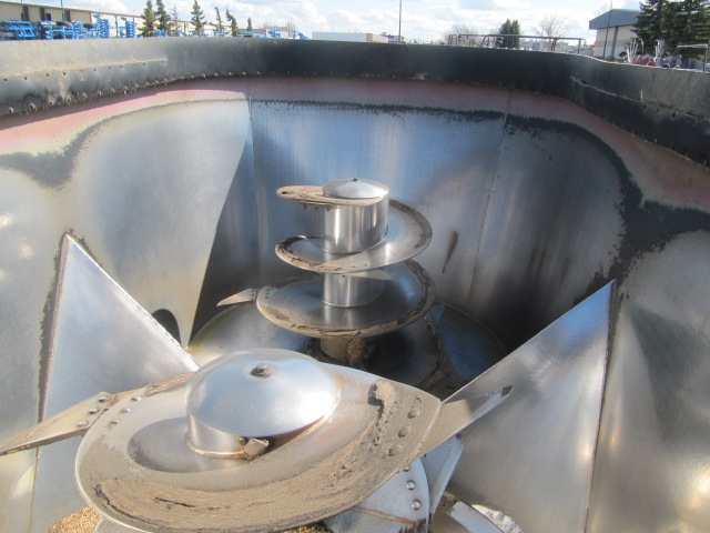 2022 Supreme 1200T TMR Mixer