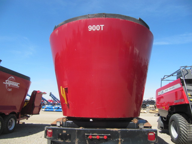 2010 Supreme 900T TMR Mixer