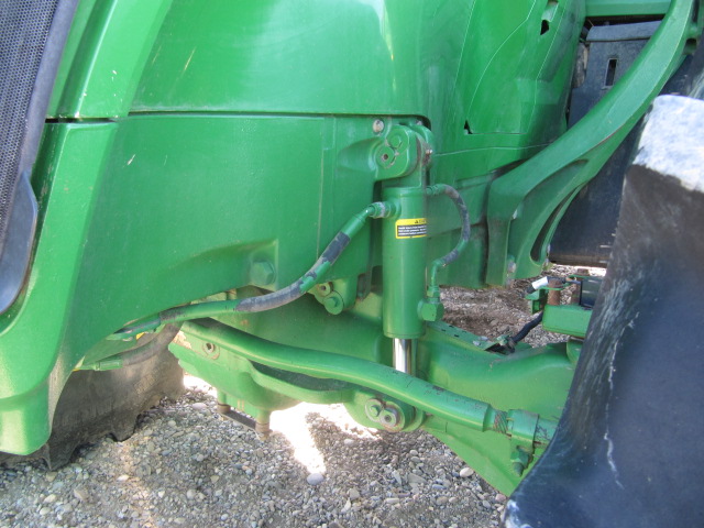 2013 John Deere 7230R Tractor