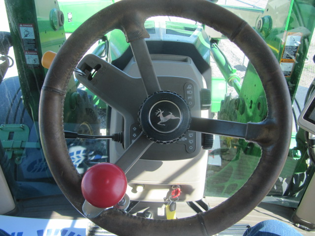 2013 John Deere 7230R Tractor