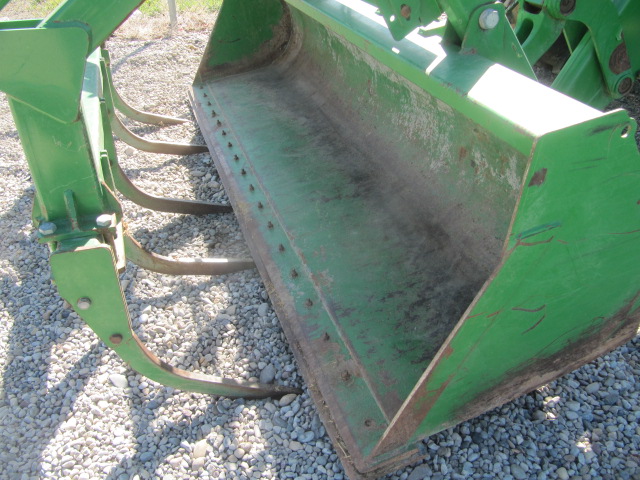 2013 John Deere 7230R Tractor