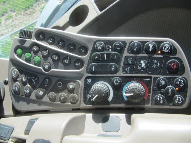 2013 John Deere 7230R Tractor