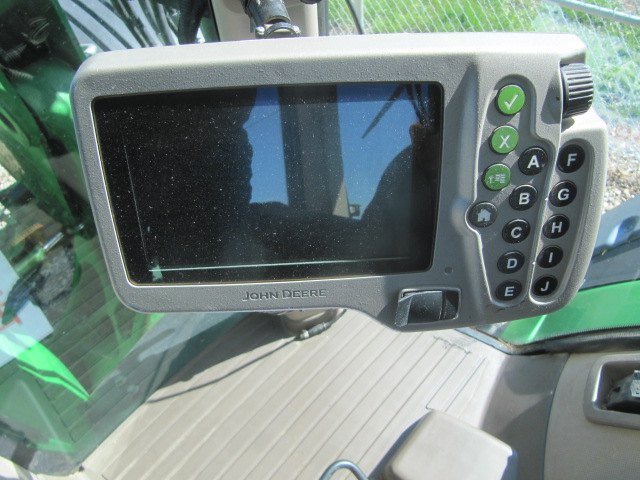 2013 John Deere 7230R Tractor