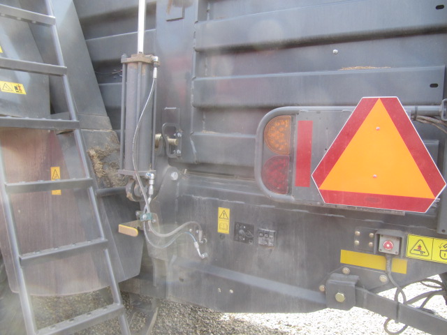 2023 Massey Ferguson LB2244 Baler/Big Square