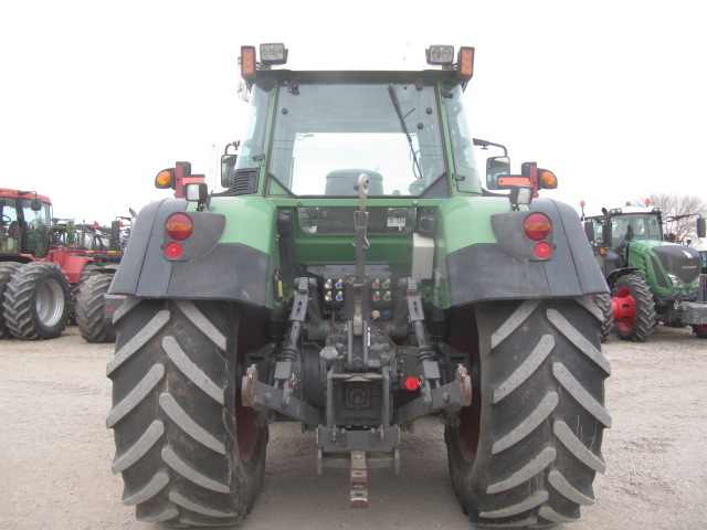 2011 Fendt 820 Tractor